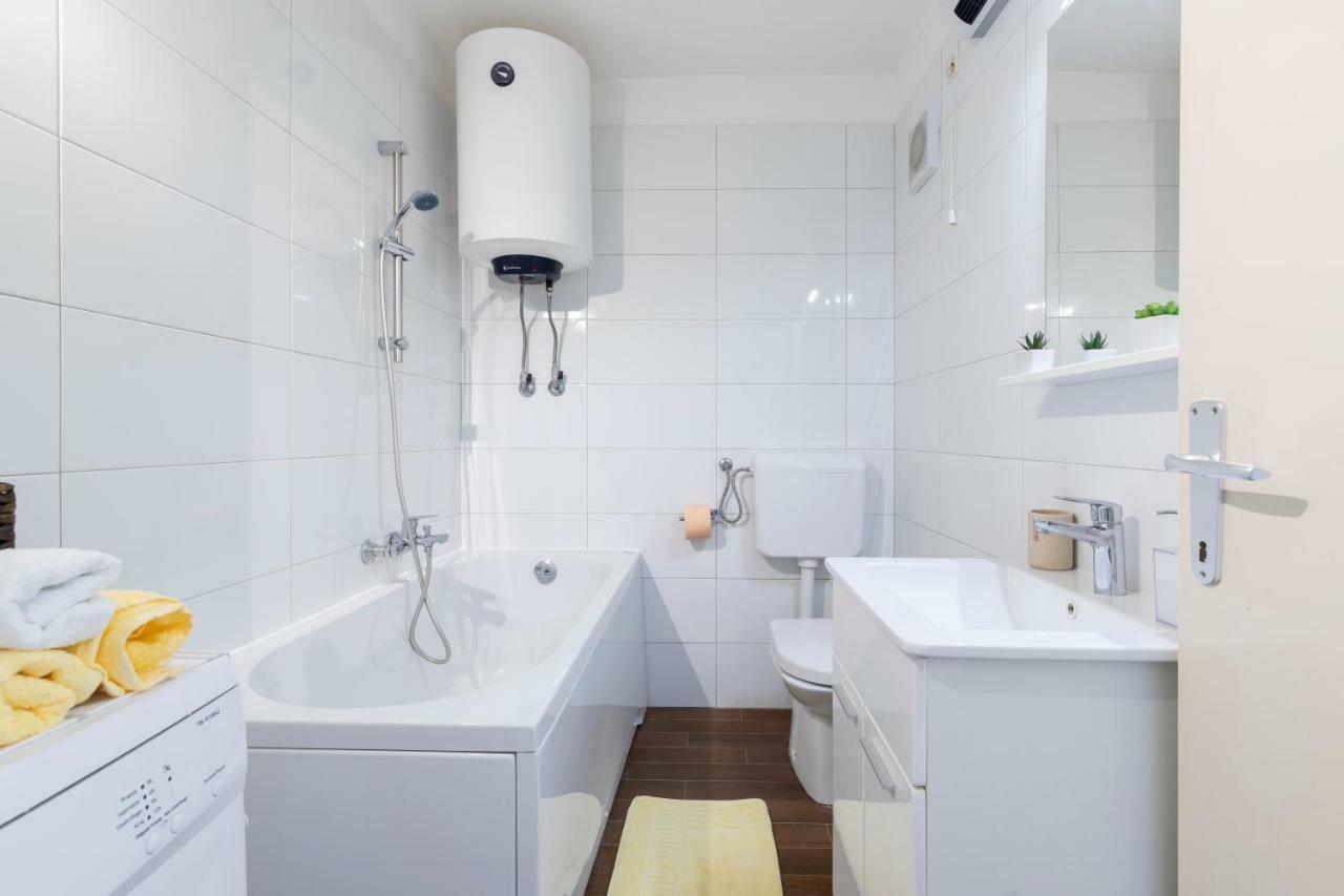 Castropola Apartment Экстерьер фото